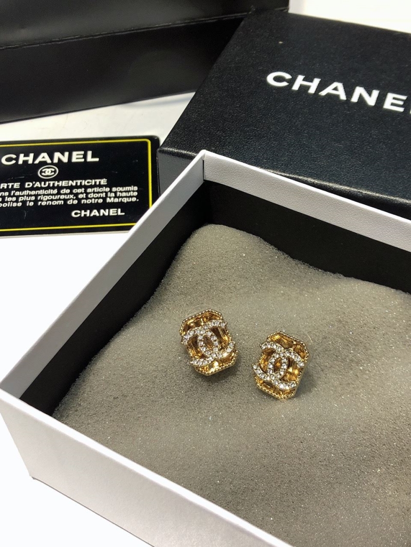 Ch**el earrings